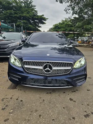 Mercedes-Benz E300 2017 Blue