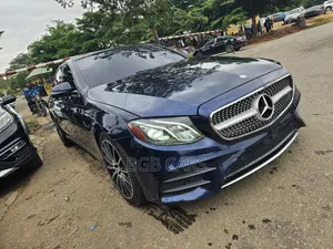 Mercedes-Benz E300 2017 Blue