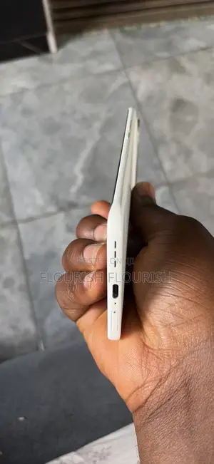 Tecno Spark Slim 256 GB White