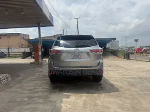 Toyota Highlander 2015 Gray