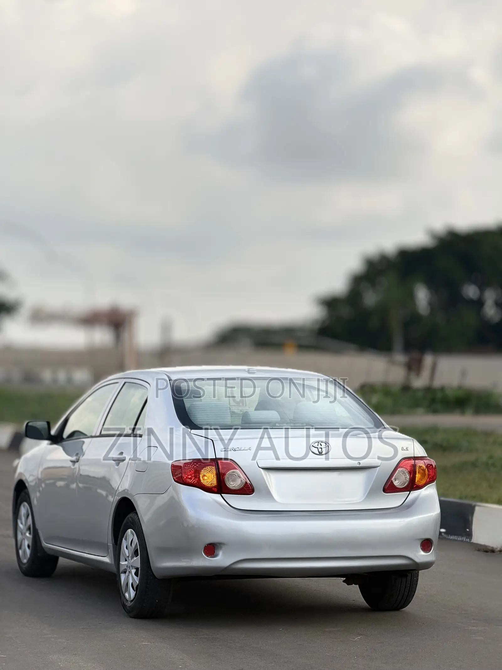 Toyota Corolla 2010 Silver