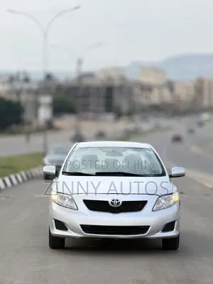 Toyota Corolla 2010 Silver