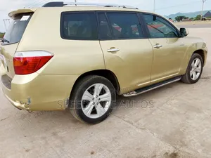 Toyota Highlander 2010 Burgundy