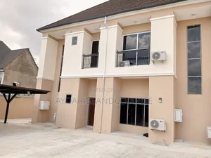 4bdrm Duplex in Nut Sabon Lugbe for sale