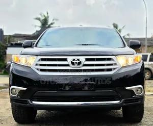 Toyota Highlander SE 3.5L 4WD 2013 Black