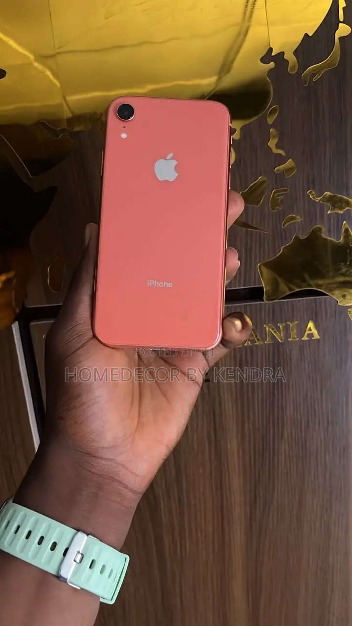 Apple iPhone XR 64 GB Pink