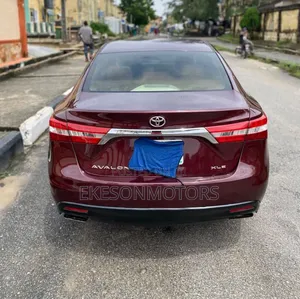 Toyota Avalon XLE 4dr Sedan (3.5L 6cyl 6A) 2014 Red