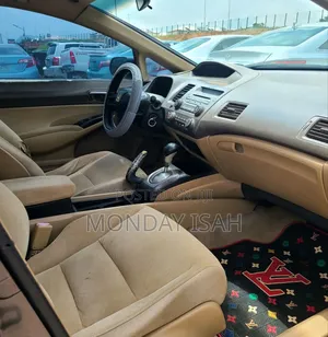 Honda Civic 2006 Gray