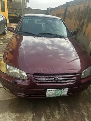 Toyota Camry 2001 Red