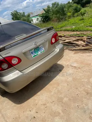 Toyota Corolla 2006 Gold