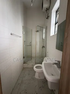 1bdrm Shared Apartment in Royal Pine Estate, Lekki Phase 2 for rent