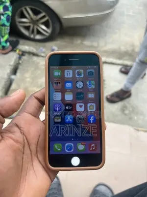 Apple iPhone 7 128 GB Red