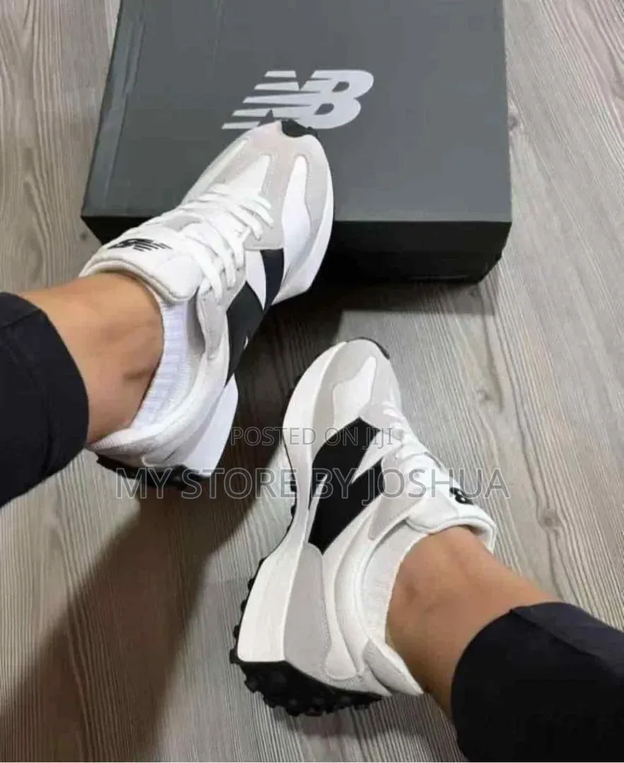 Nb Sneakers