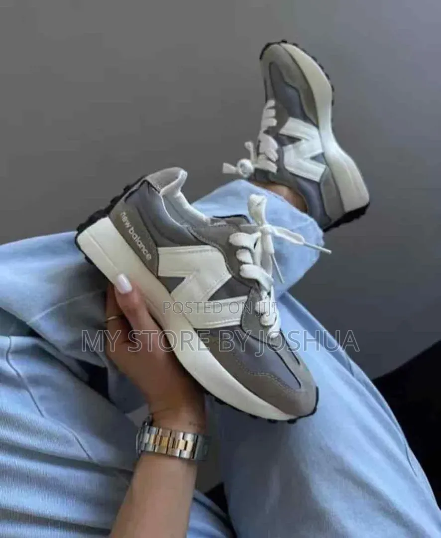 Nb Sneakers