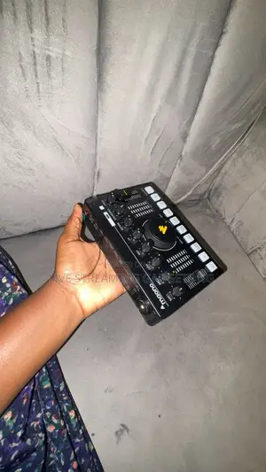 Barely Used Maono C2 Soundcard for Sale