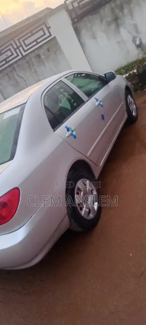 Toyota Corolla 2005 Silver