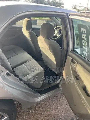 Toyota Corolla 2005 Silver
