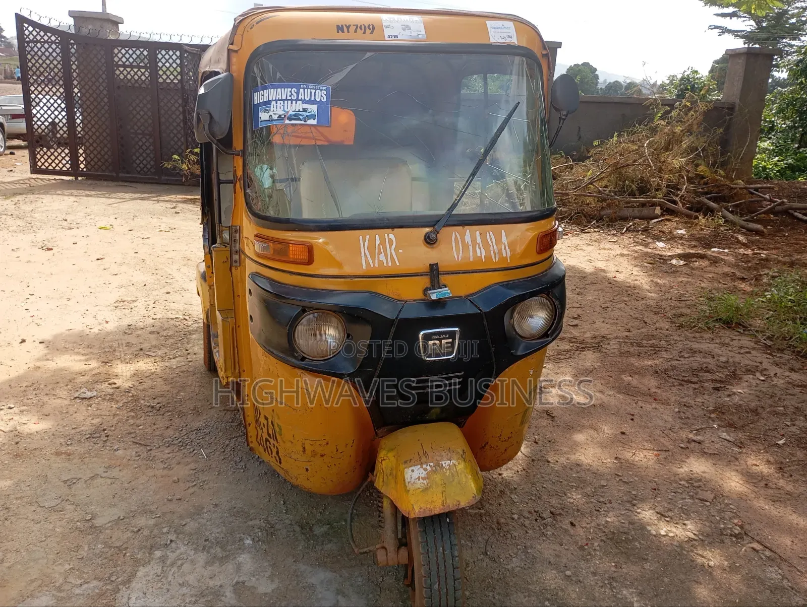 Bajaj RE 2010 Yellow