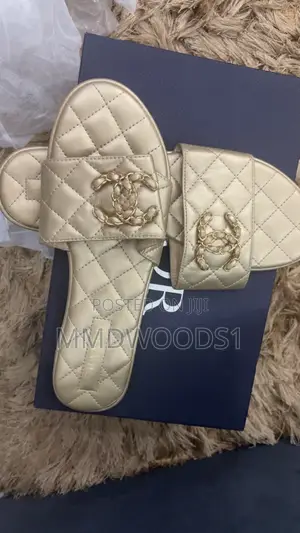Flat Slippers