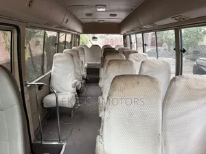 Toyota Coaster 2014 Gold