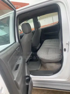 Toyota Hilux SR5 4x4 2014 White