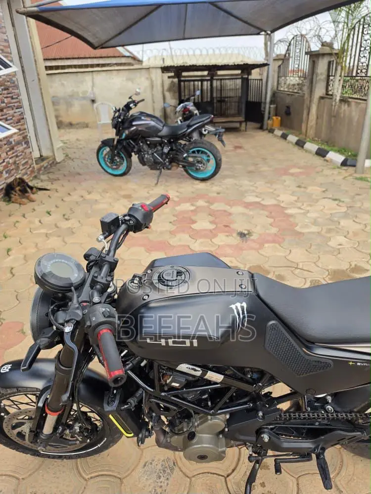KTM 2018 Black