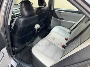 Toyota Camry SE 4dr Sedan (2.5L 4cyl 6A) 2016 Gray