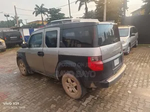 Honda Element 2004 Gray