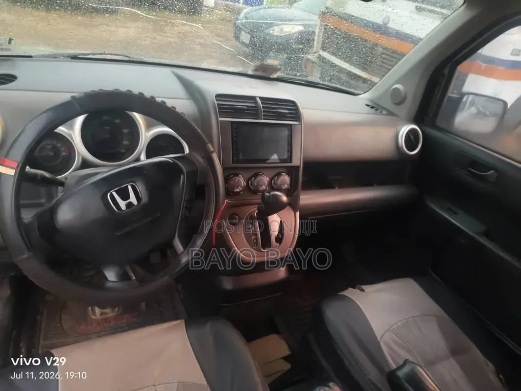 Honda Element 2004 Gray