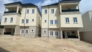 5bdrm Duplex in Apo Estate for sale