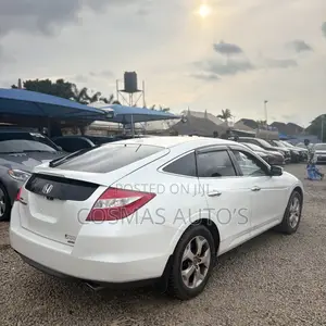 Honda Accord Crosstour 2010 White