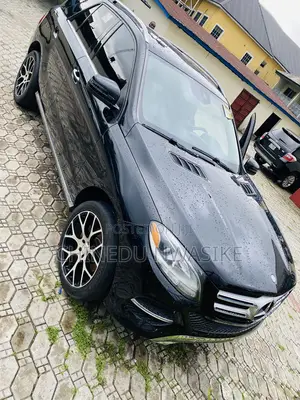 Mercedes-Benz E350 2016 Black
