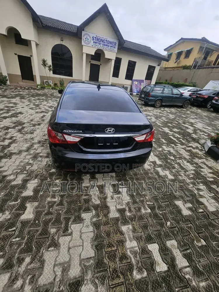 Hyundai Sonata 2012 Black