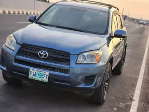 Toyota RAV4 2010 Blue