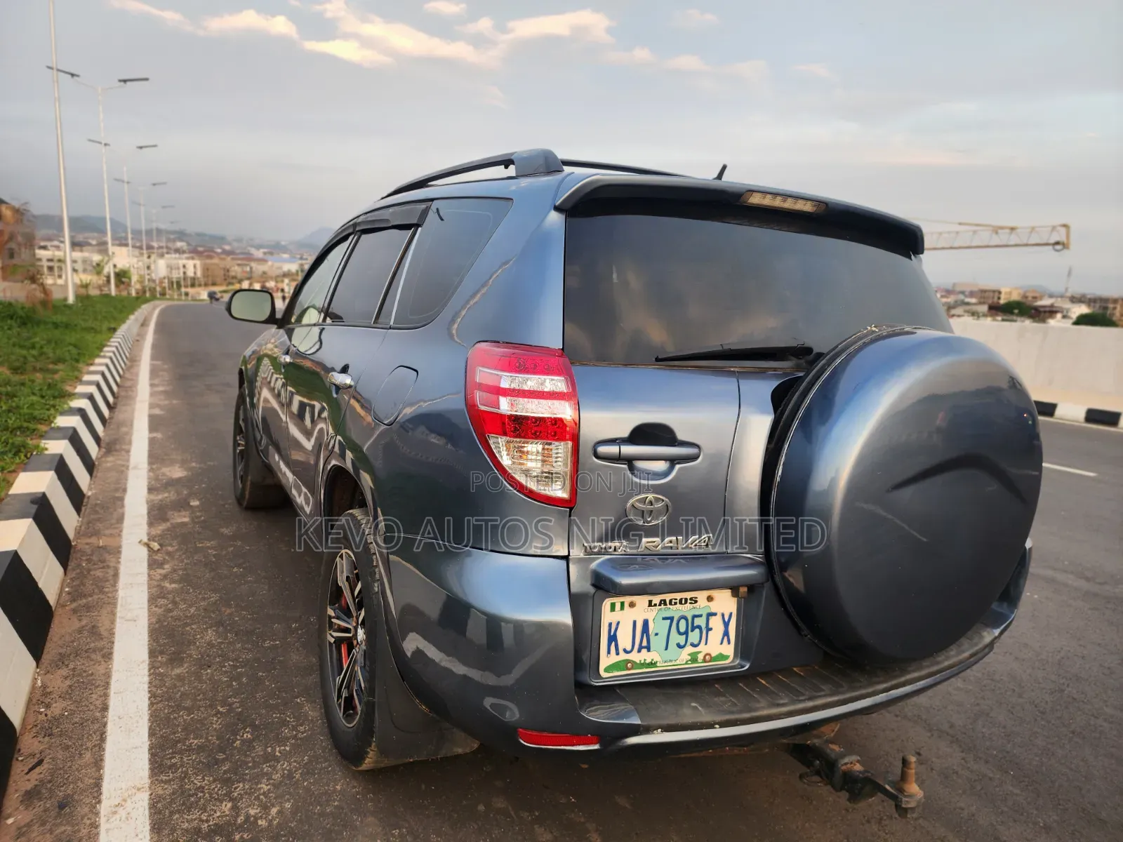 Toyota RAV4 2010 Blue
