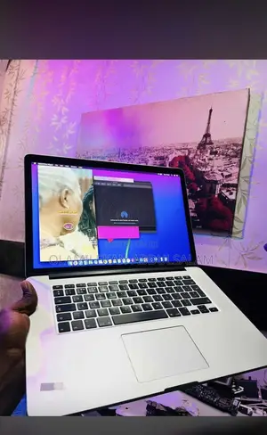Laptop Apple MacBook Pro 2015 8GB Intel Core i5 SSD 256GB