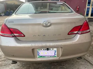 Toyota Avalon 2008 Gold