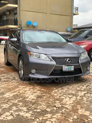 Lexus ES 2015 Gray