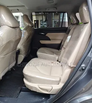 Toyota Highlander 2020 Gray