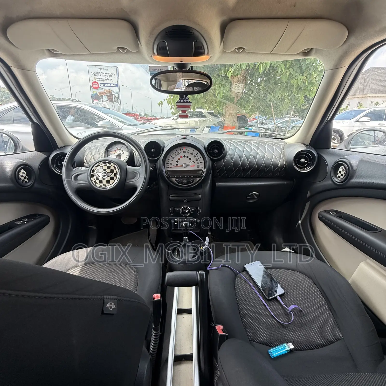 Mini Cooper 2012 White
