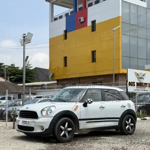 Mini Cooper 2012 White