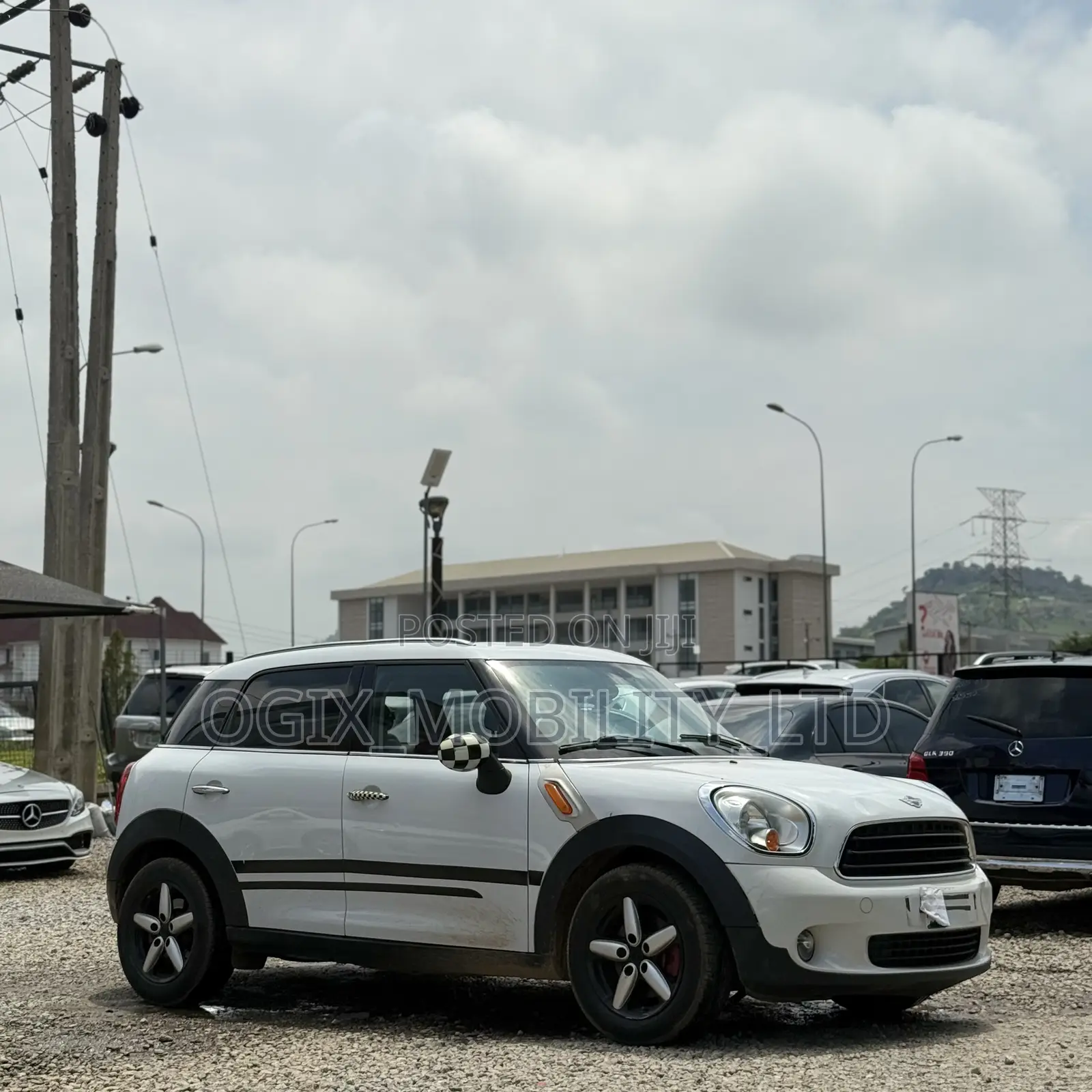Mini Cooper 2012 White