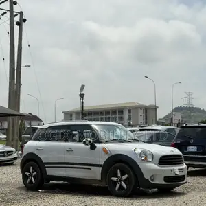 Mini Cooper 2012 White