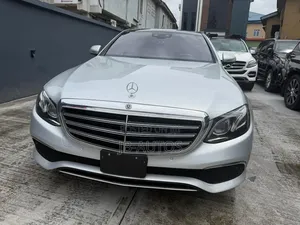 Mercedes-Benz E300 2019 Silver