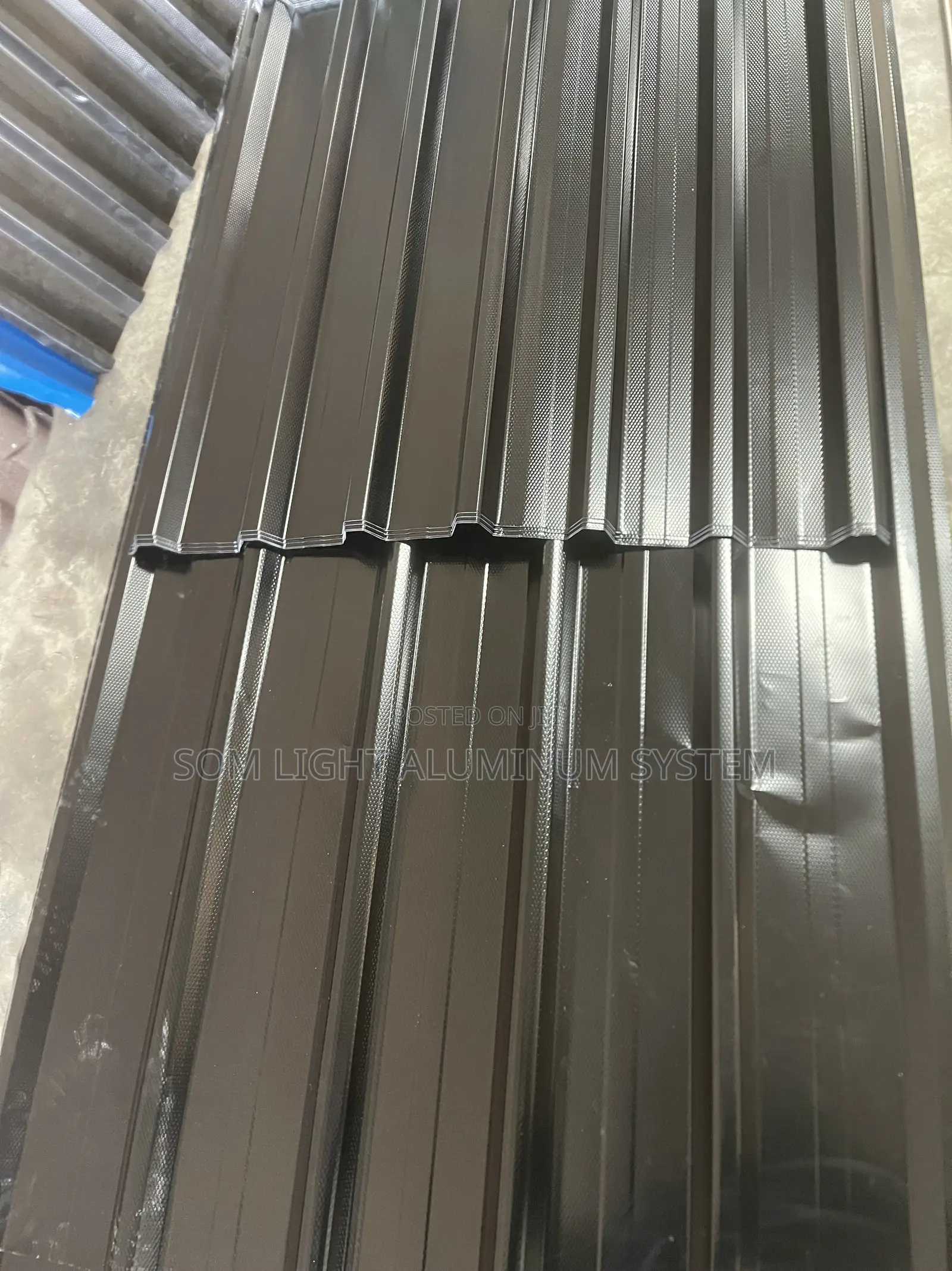Premium Aluminum Roofing Sheet 0.50 Black Normal