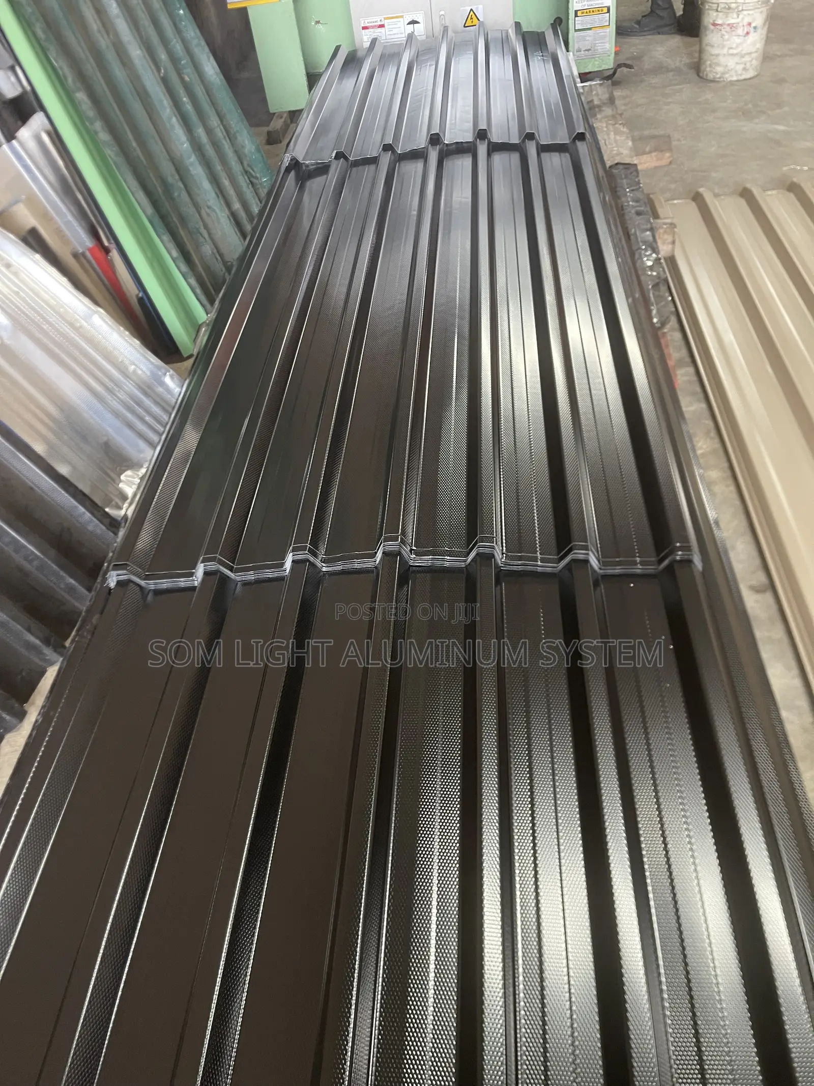 Premium Aluminum Roofing Sheet 0.50 Black Normal
