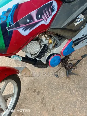 TVS HLX 125 2024 Red
