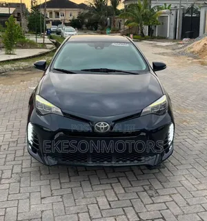 Toyota Corolla 2018 Black