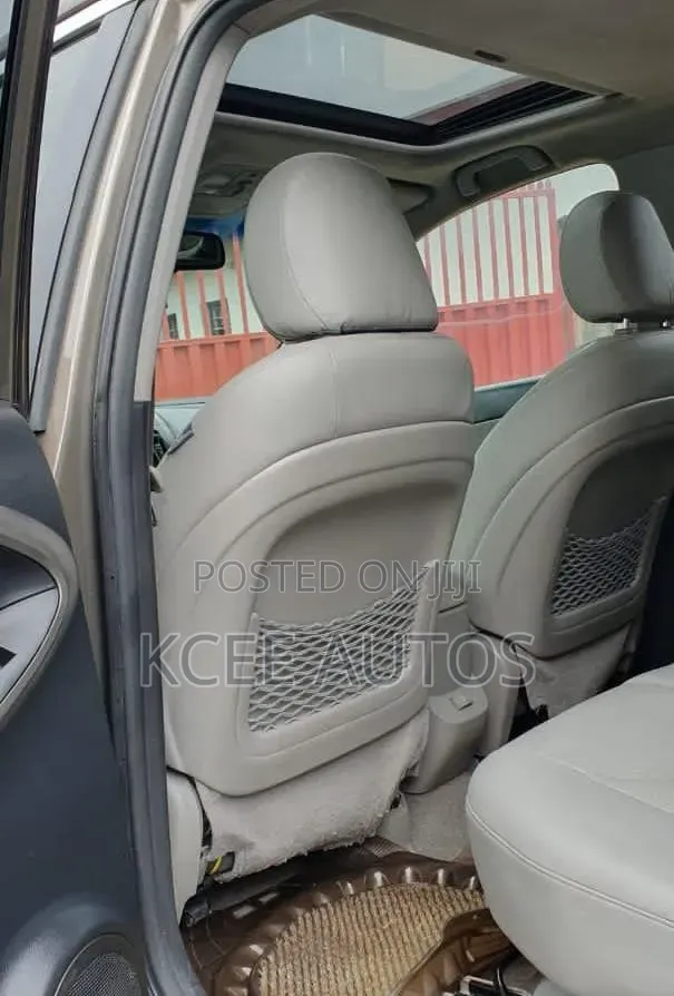 Toyota RAV4 2011 Gray