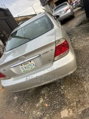 Toyota Camry 2003 Gold
